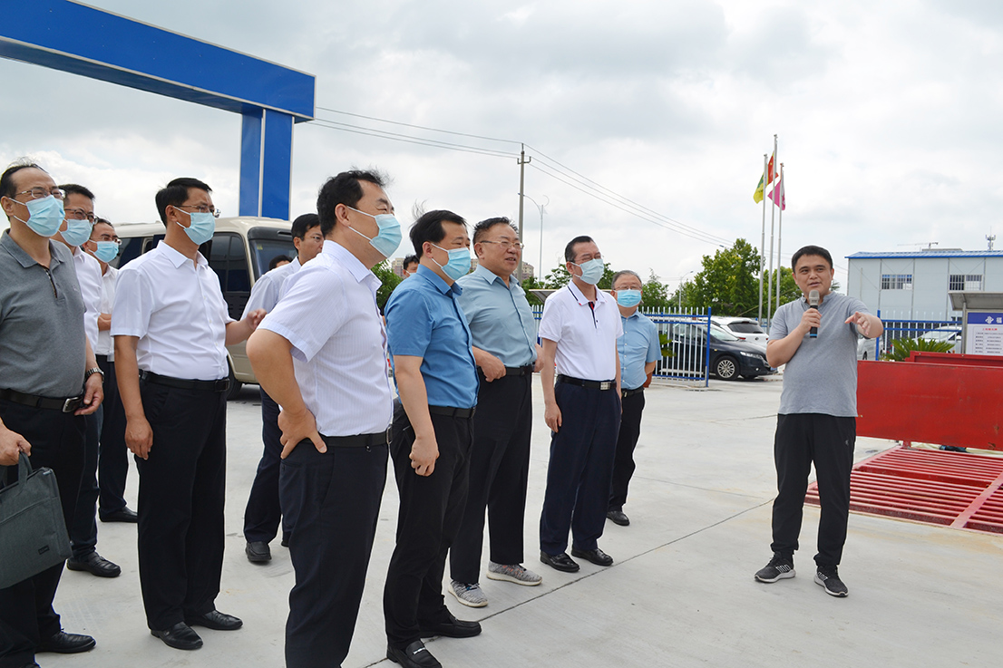 中国农业发展集团董事、总经理、党委副书记万军一行10人莅临中凯国际农产品云仓基地考察调研